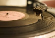 Принцип работы виниловых пластинок
