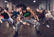 Дэнсхолл: особенности танца