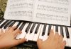 Как научиться играть на синтезаторе?