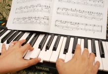 Как научиться играть на синтезаторе?