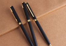 Ручки с логотипом: идеальный подарок коллеге