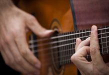 Как выбрать хорошую гитару?