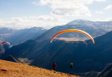 Полёты на параплане в Грузии – незабываемые впечатление