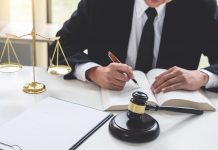 Как выбрать хорошего адвоката