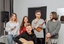 Почему стоит отдать своего ребенка на вокал?