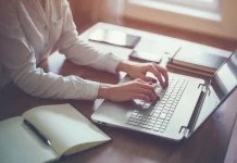 Полноразмерная клавиатура и практика техники: как проверить контроль динамики и повтор ноты в магазине