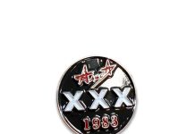 Как собрать свою историю в вещах: мерч и атрибутики группы АлисА