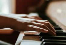 How to Play the Piano Correctly: A Beginner’s Guide to Technique and Confidence